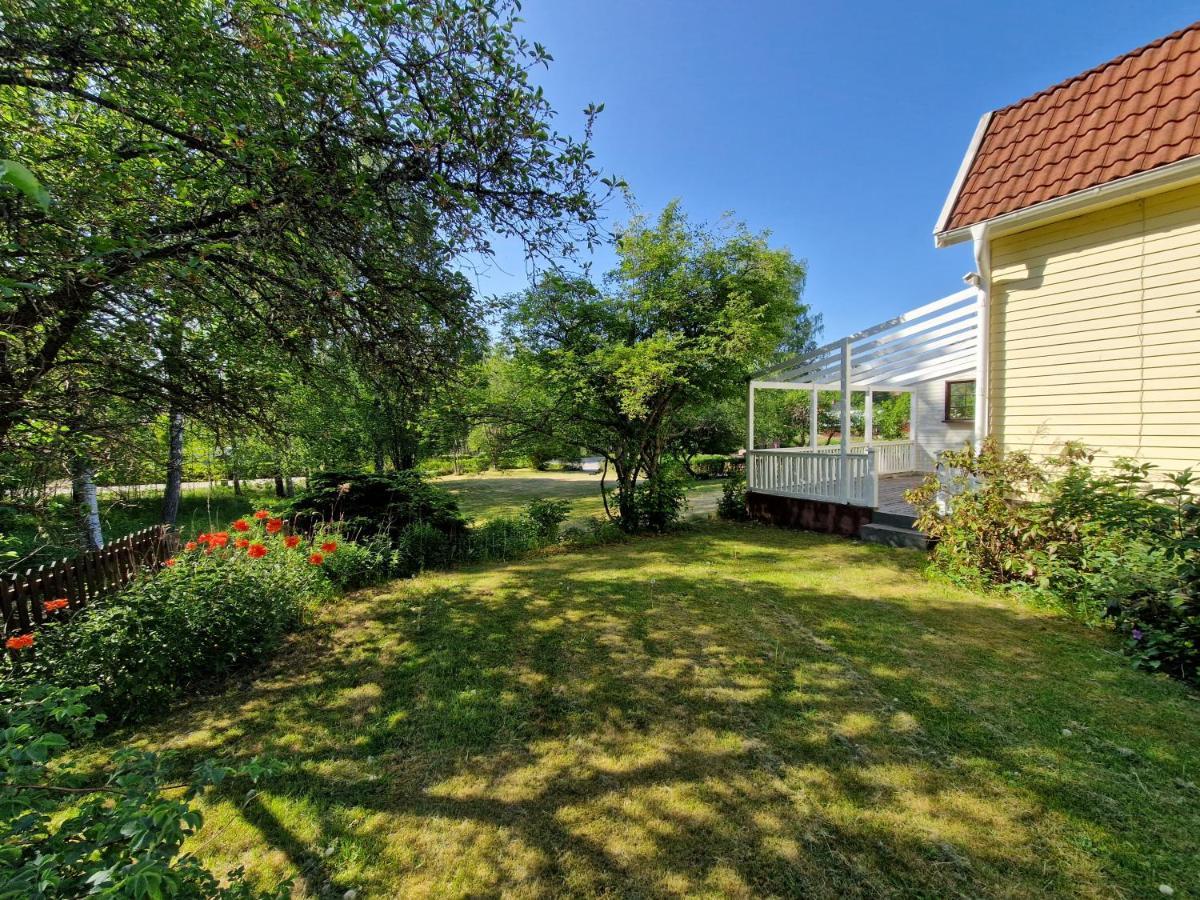 Ferienhaus In Loenneberga 외부 사진